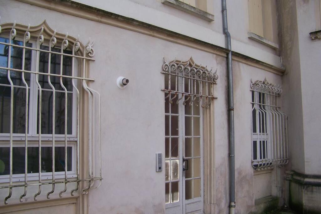 Charmant Studio Au Calme Tout Confort Dans Chateau Neo Gothique Proche Zenith Comet Orleans Parking Voiture Gratuit Wifi Haut Debit Rue Des Montees Eksteriør billede