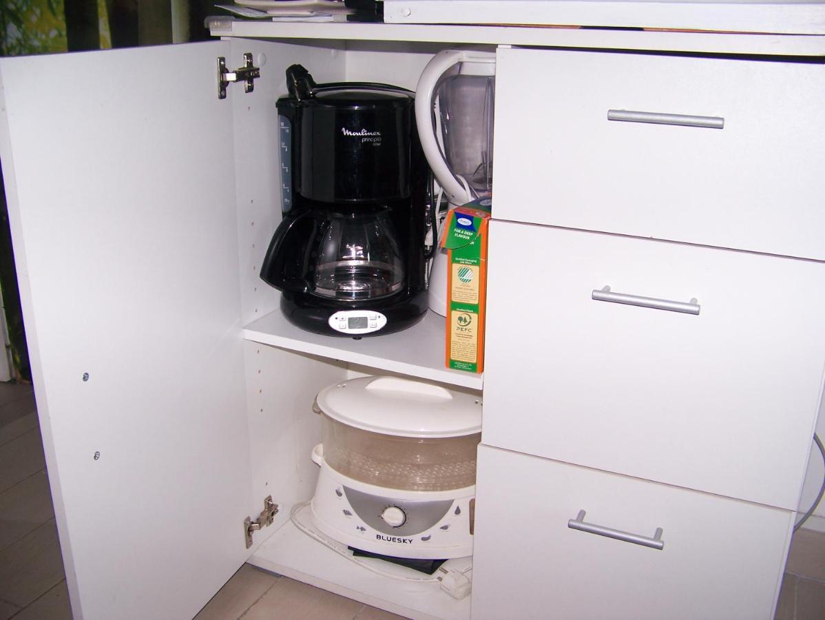 Charmant Studio Au Calme Tout Confort Dans Chateau Neo Gothique Proche Zenith Comet Orleans Parking Voiture Gratuit Wifi Haut Debit Rue Des Montees Eksteriør billede